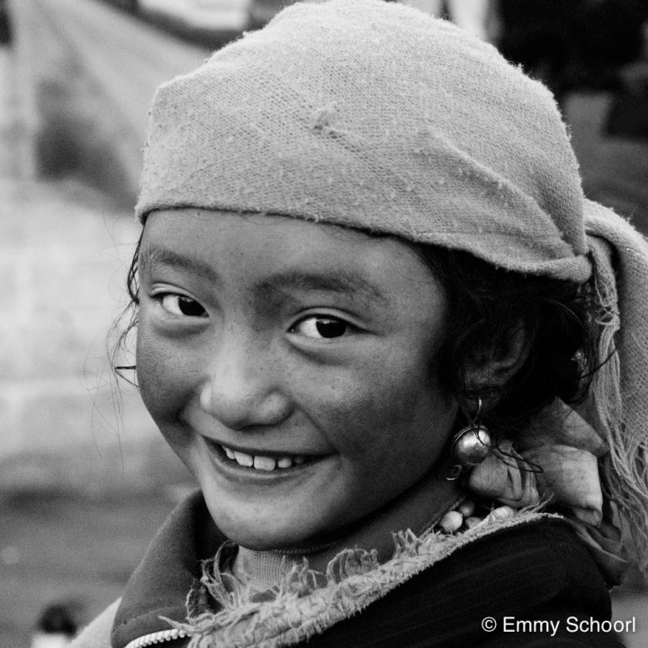 02b-Lhasa-nomad-girls