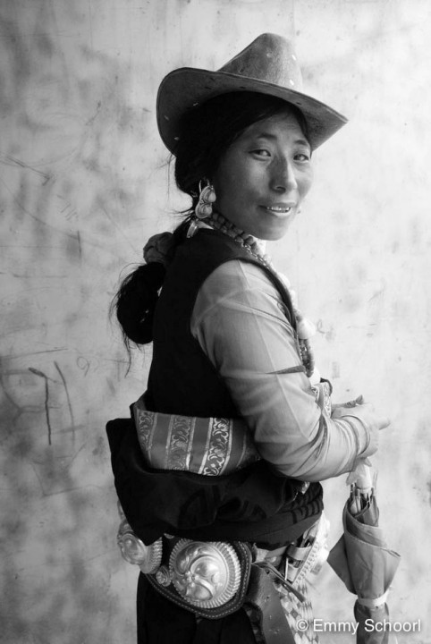 06b-Labrang-nomad-girl